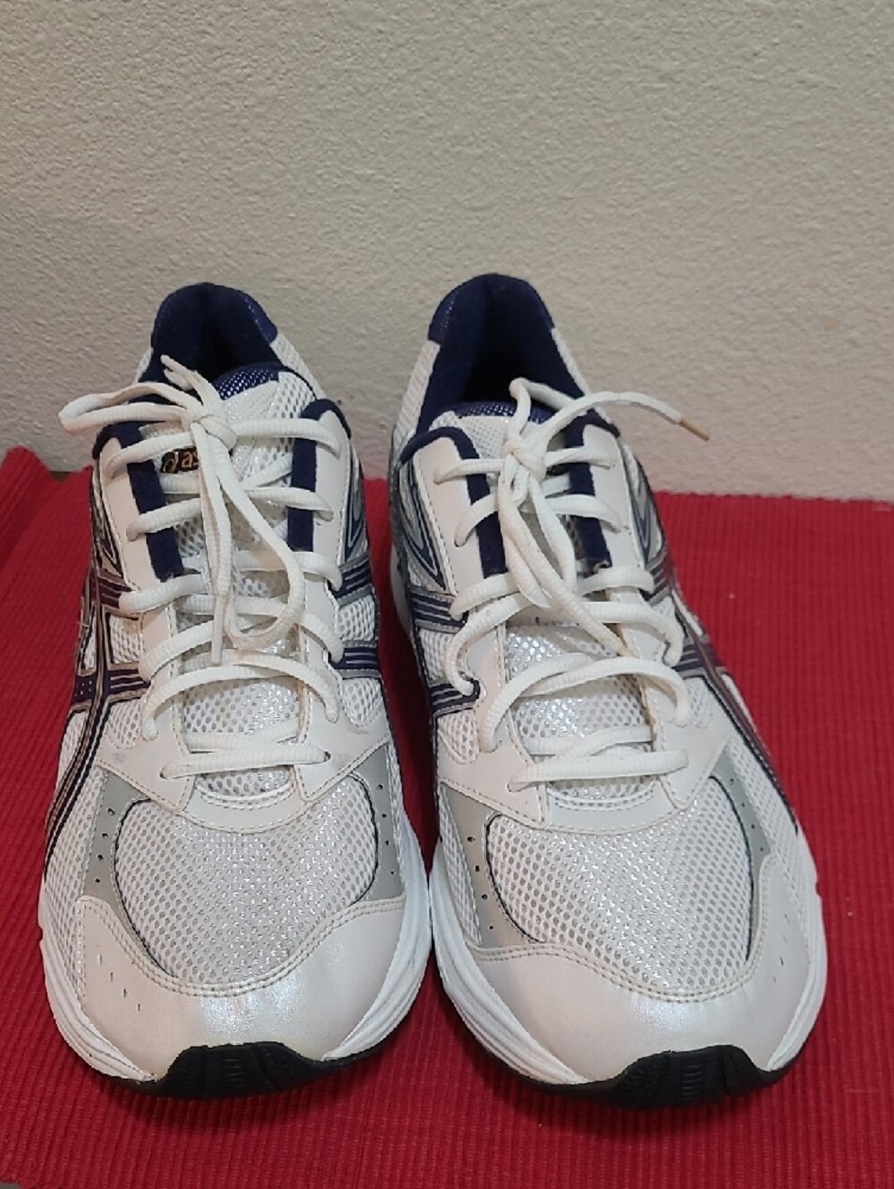 Asics White & Navy Men's Athletic Running Sneakers - Picture 2 of 11